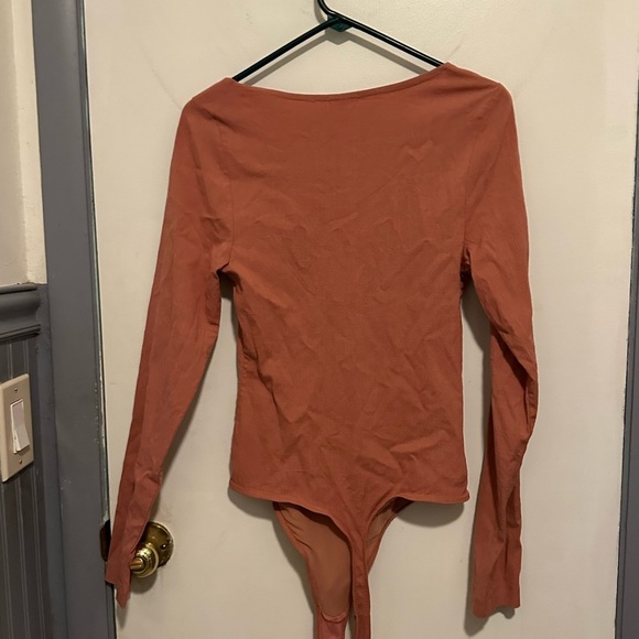 Intimately Free People Stars
Aligned V-Wire long sleeve Bodysuit - Picture 2 of 5